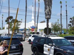 Sparatoria al centro islamico di San Diego, 17enne e 18enne uccidono 3 persone e si suicidano: “Crimine d’odio”