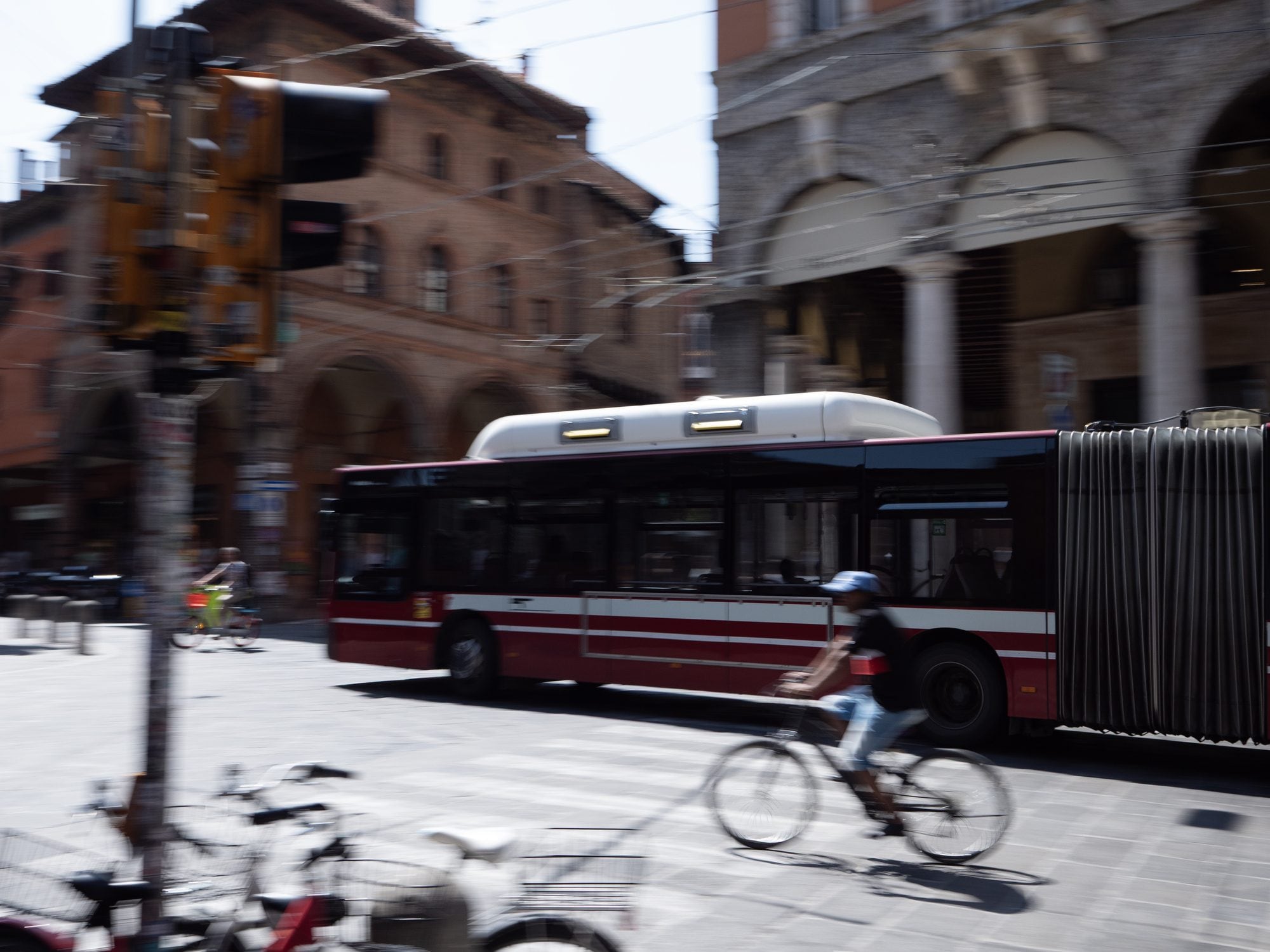 Sciopero 28 e 29 maggio 2026, stop a treni, scuola e mezzi pubblici: orari garantiti Trenitalia e Italo