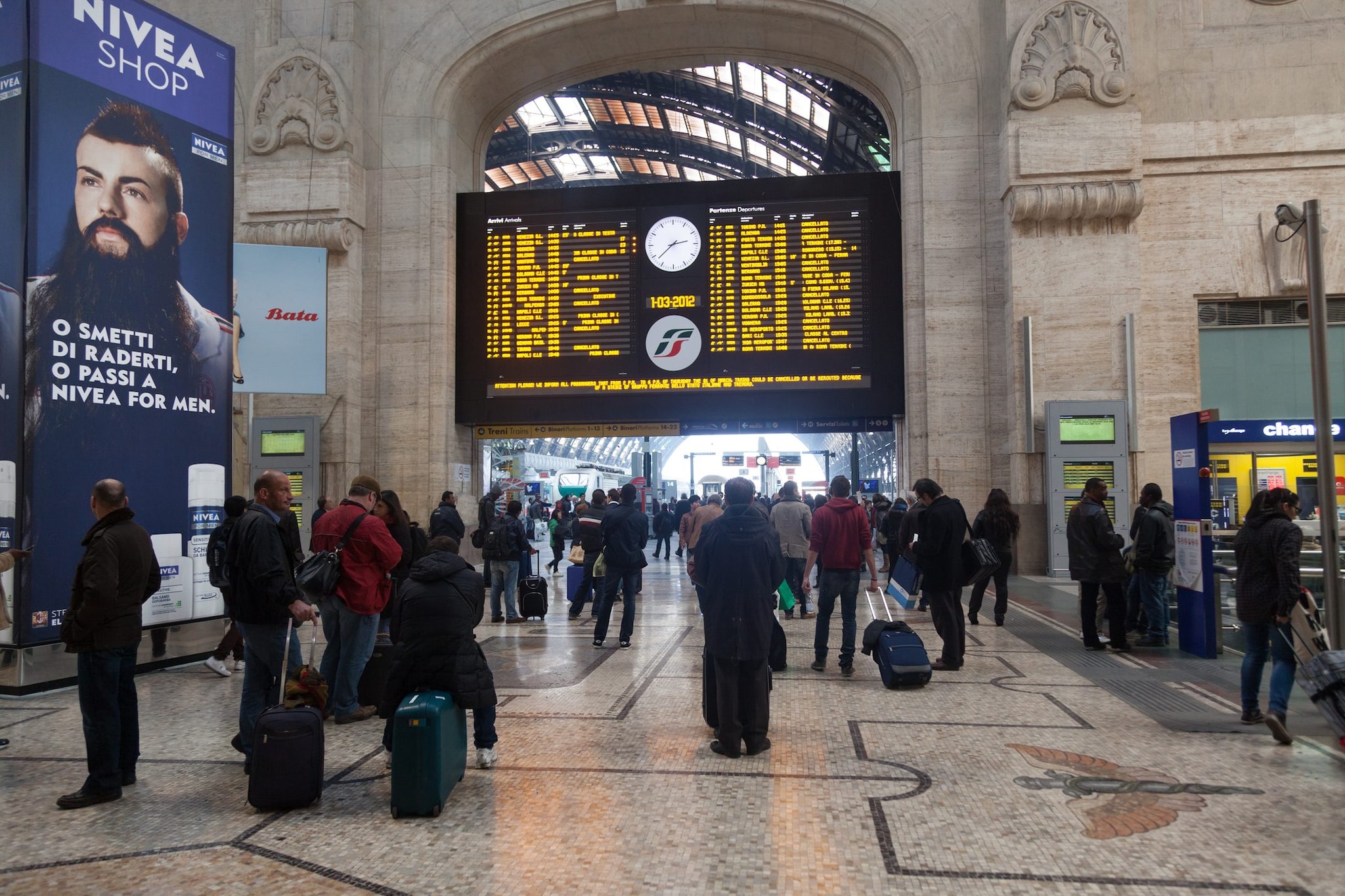 Sciopero generale il 18 maggio 2026, si fermano treni e mezzi pubblici: gli orari Trenitalia, Italo e Trenord
