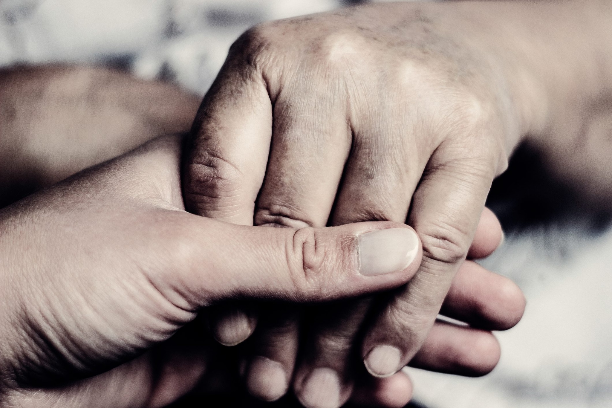 Suicidio assistito in Toscana, morta “Mariasole”: “Nove mesi di sofferenza, nessuno deve più attendere”