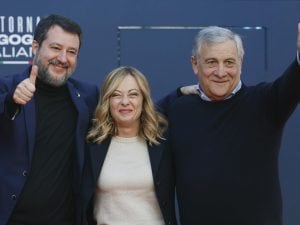 Il silenzio del sovranismo: il governo Meloni tra retorica e sottomissione a USA e Israele
