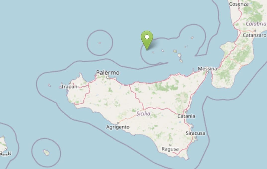 Terremoto oggi vicino alle Isole Eolie, scossa di magnitudo 3.8: avvertita chiaramente dalla popolazione