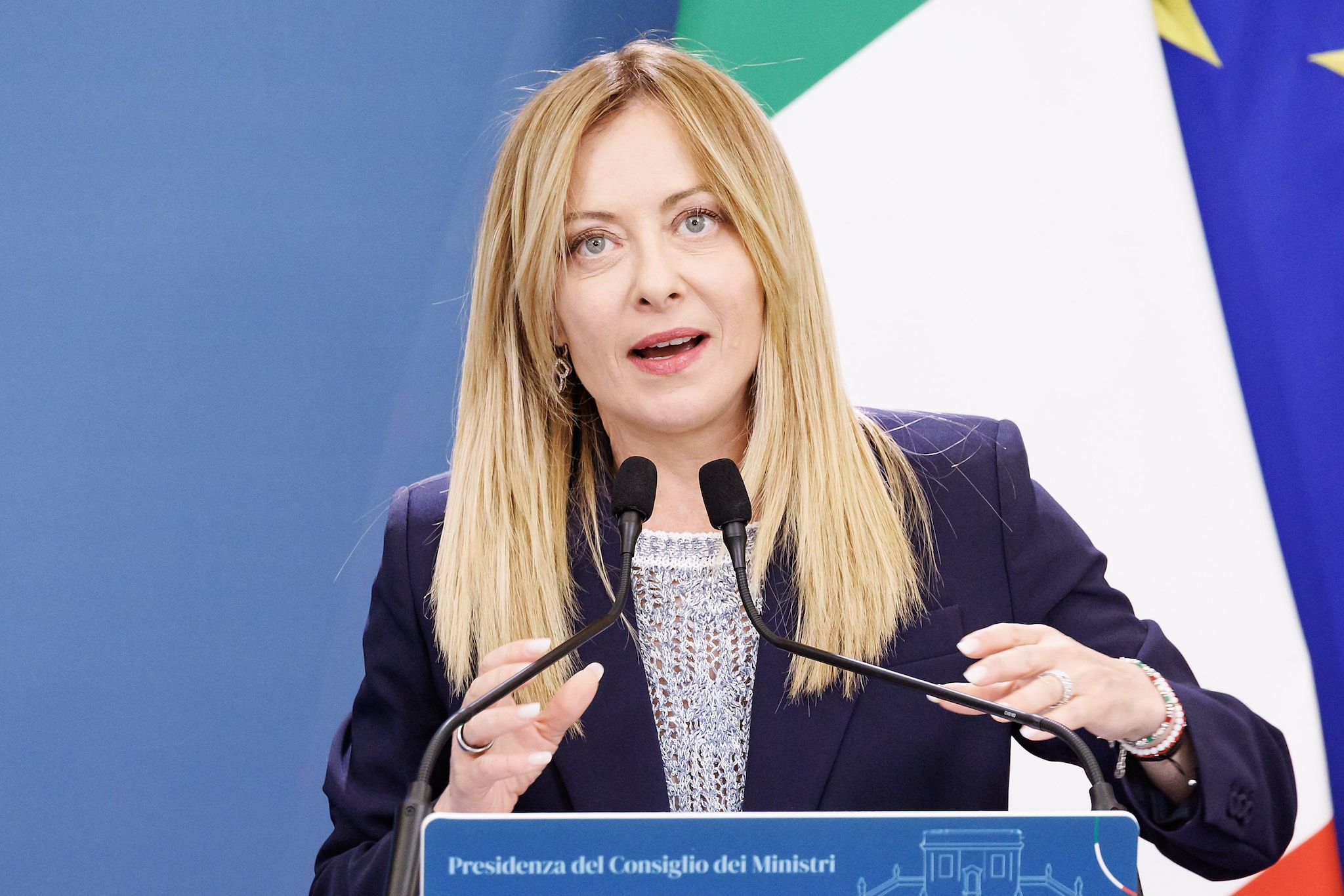 Governo, Meloni al G7, Trump: "Se importi persone da Terzo mondo, lo diventi". 'Patentino antifascista', Nordio: "Codice penale firmato da Mussolini": news in diretta