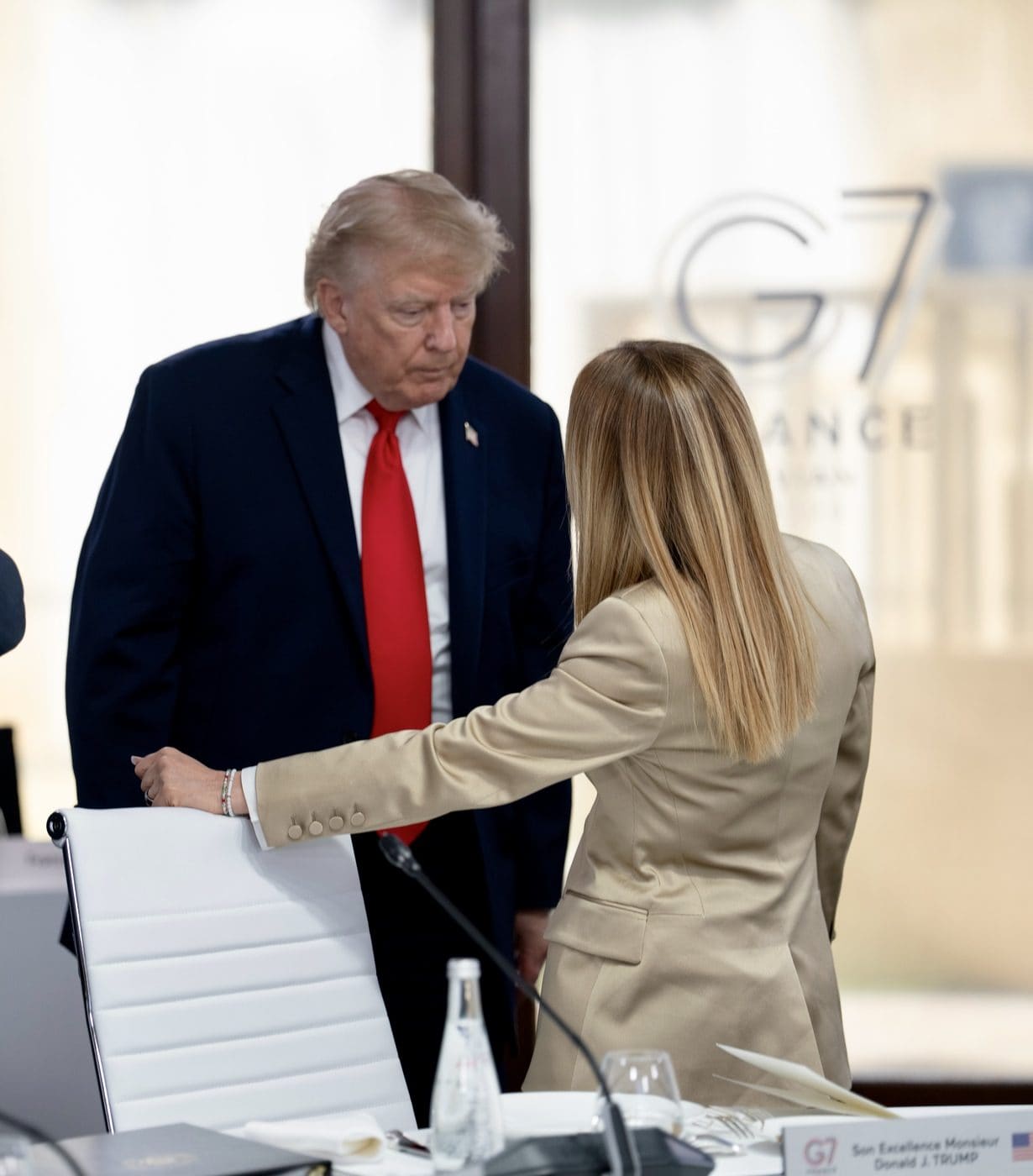 Meloni contro Trump: cosa è successo e perché la nostra diplomazia sembra una soap opera