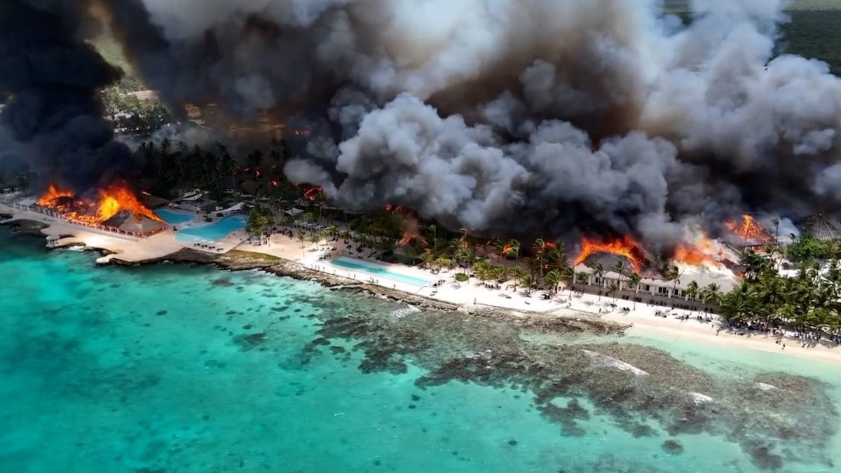 L’incendio divampato nel resort a Santo Domingo