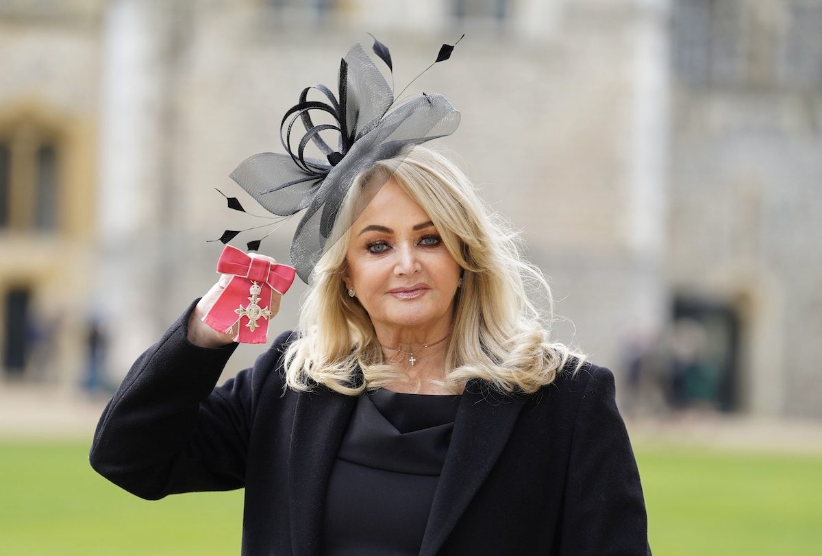 La cantante Bonnie Tyler è uscita dal coma farmacologico, ma le sue condizioni sono ancora gravi