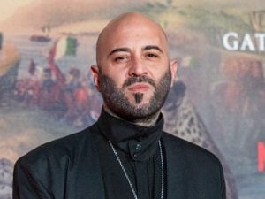 Giuliano Sangiorgi: “Coi Negramaro abbiamo cambiato il pop italiano. Solista? Mai pensato, la felicità è condivisa”