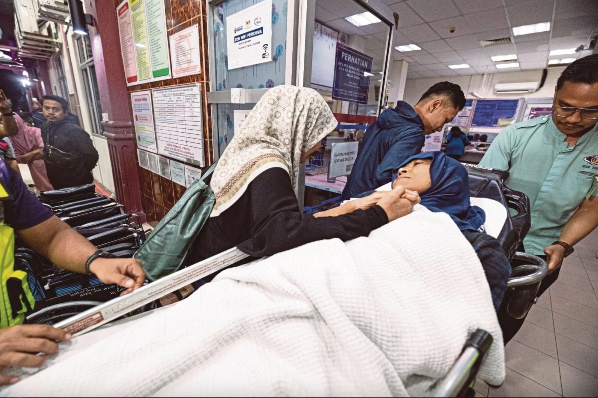 Si fa male durante il trekking in Malesia e scompare: Jaslinda sopravvive due settimane senza mangiare niente