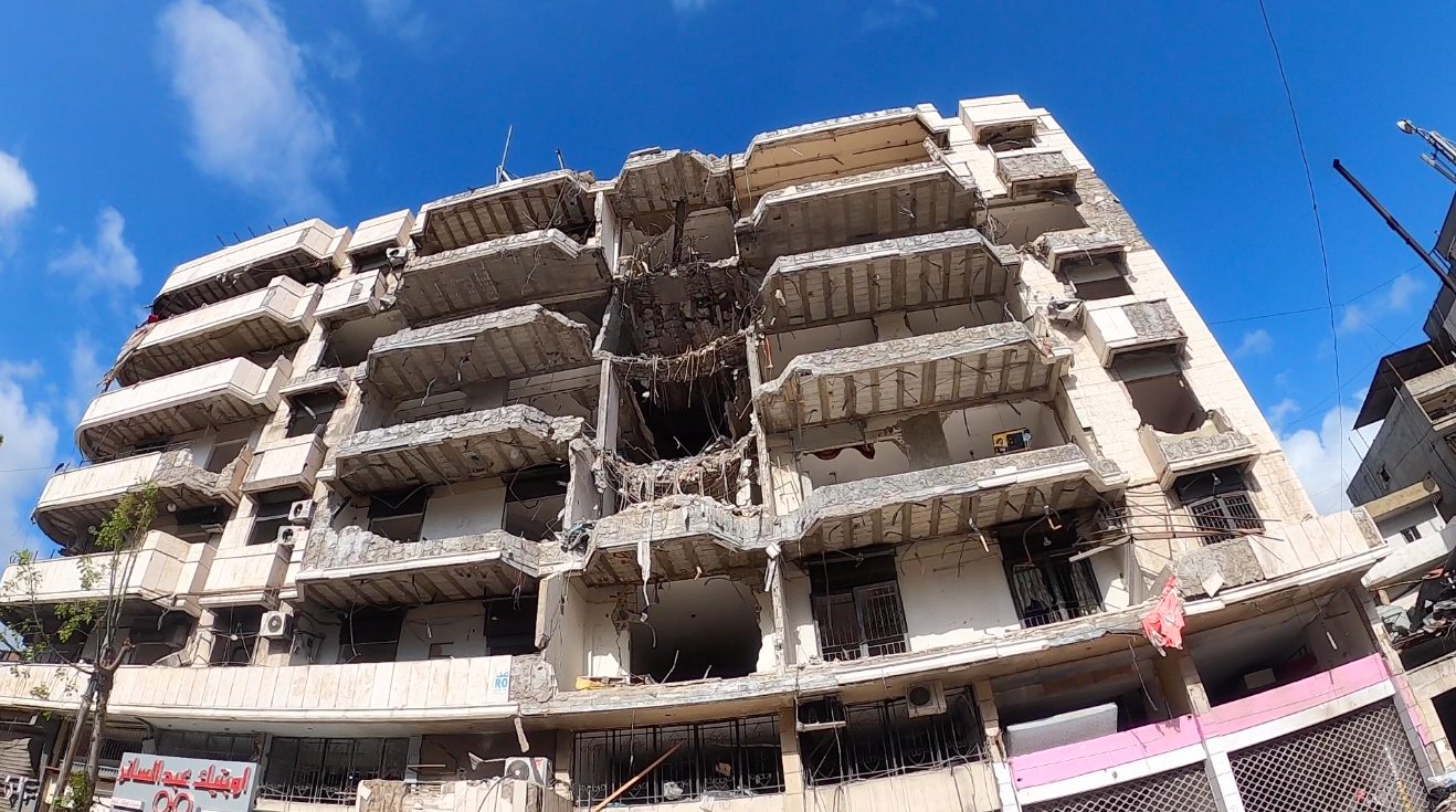 Palazzo sventrato a Dahiyeh (foto di Ivan Grozny Compasso)