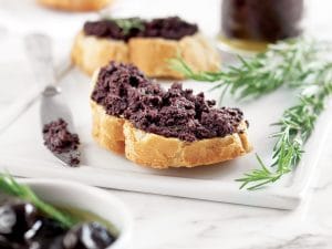 Paté di olive richiamato per presenza di frammenti di noccio