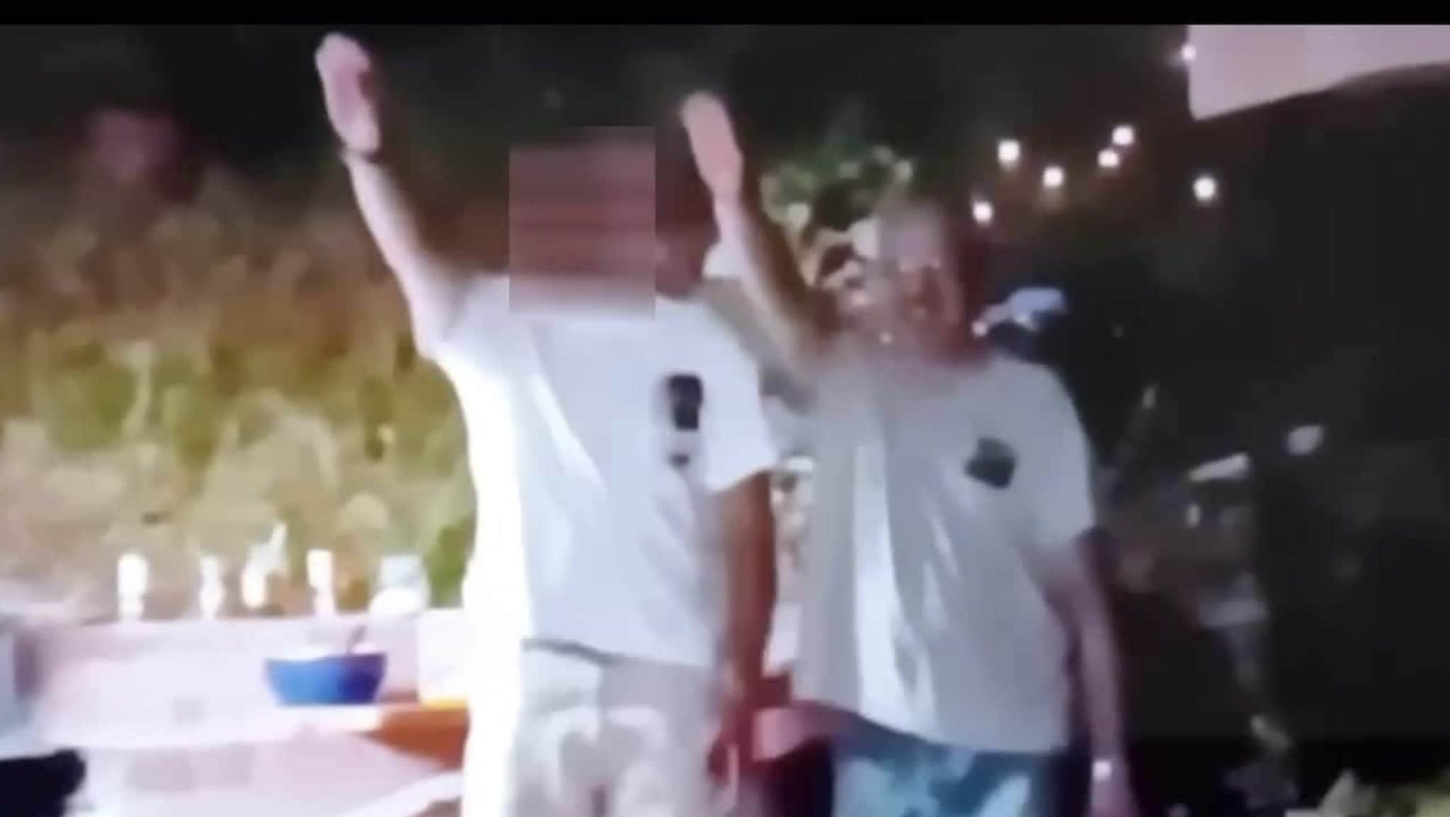 Fa il saluto romano nel paese natale di Pertini: bufera sul vicesindaco di Stella, lui: "Mi dimetto"