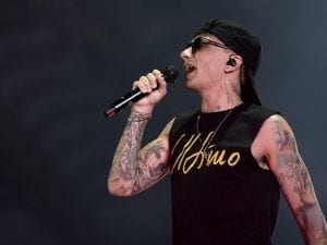 Ultimo chiede ai fan di non campeggiare prima del concerto
