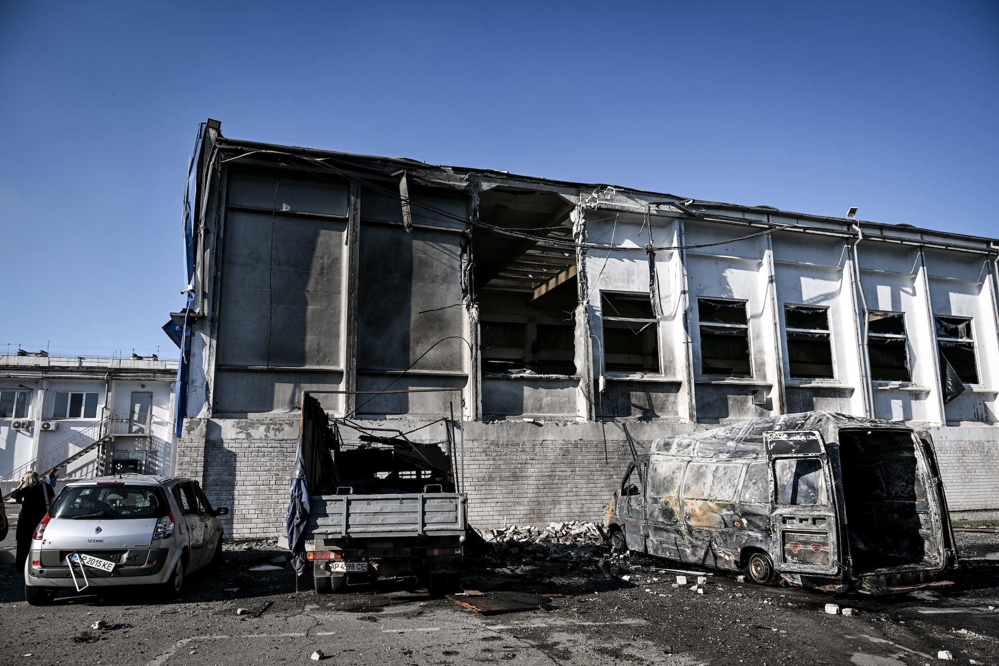 Ucraina, 846 raid russi contro Zaporizhzhia, il generale Battisti: "Rappresaglia di Putin contro gli attacchi di Kiev"
