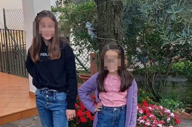 Sorelle ritrovate a Formia, le prime parole della 80enne che le ospitava: "Non sapevo nulla. Adesso sto male"