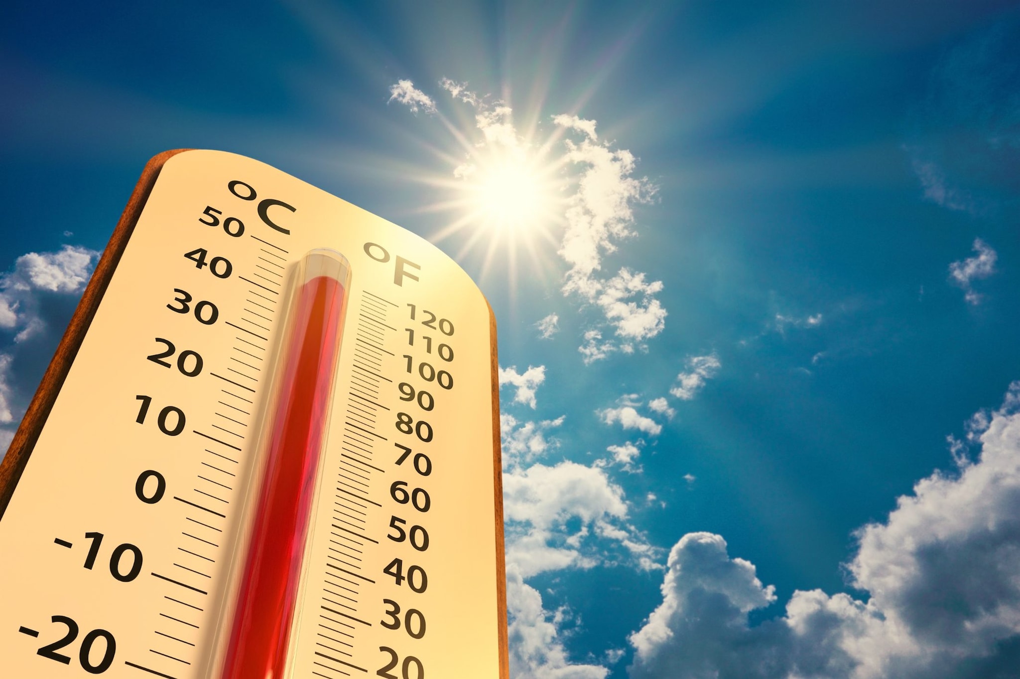 Caldo rovente sull’Italia, sabato e domenica 18 città da bollino rosso ma aumentano i bollini arancioni