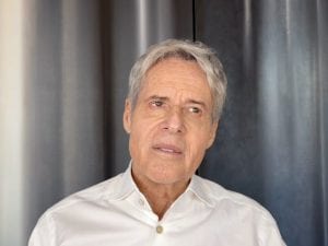 Claudio Baglioni rinvia il tour per una polmonite interstiziale acuta: “Devo stare al meglio”