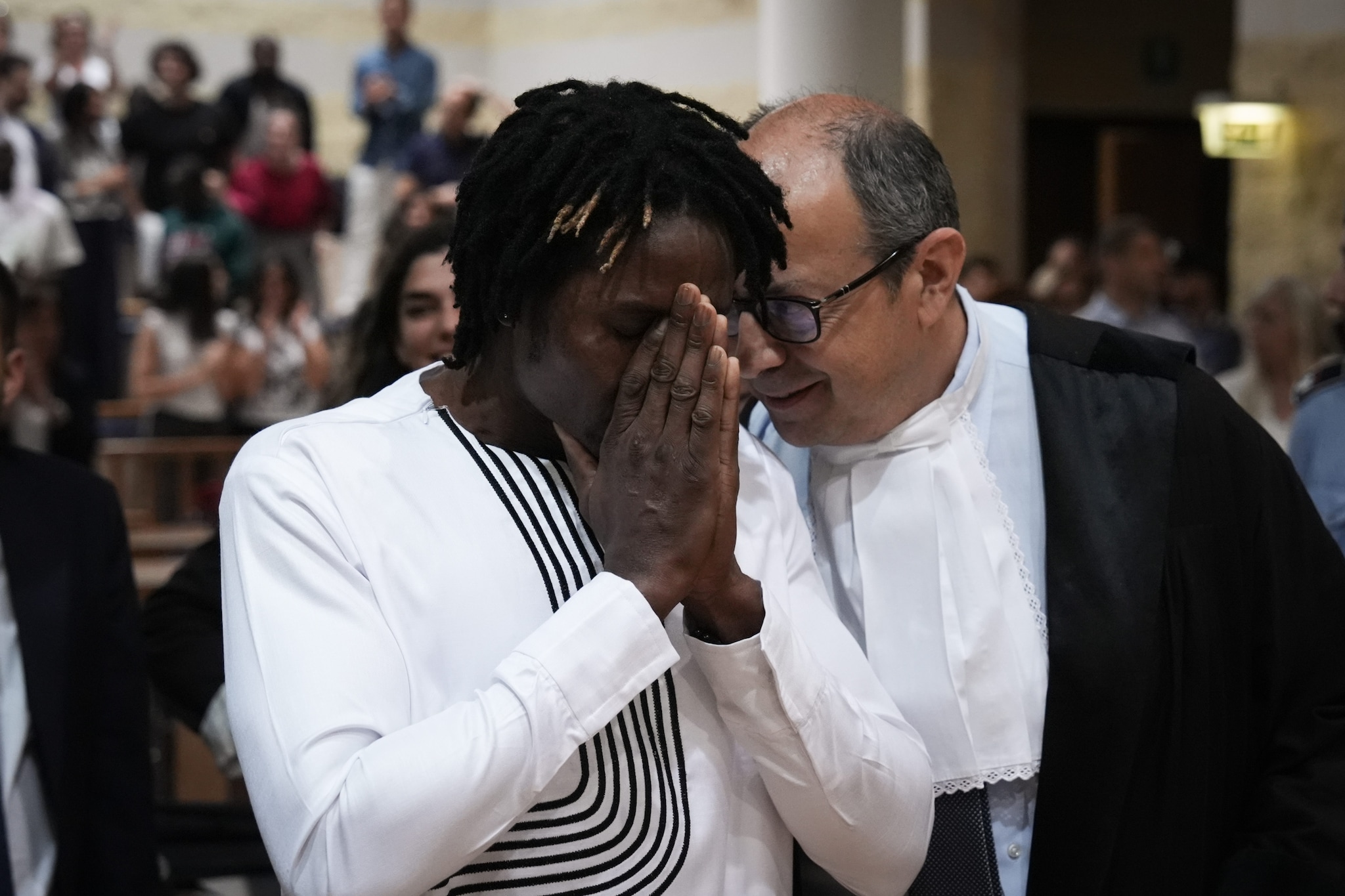 Louis Dassilva dopo l'assoluzione per l'omicidio di Pierina: "Se ho avuto pazienza è grazie alle mie mogli"