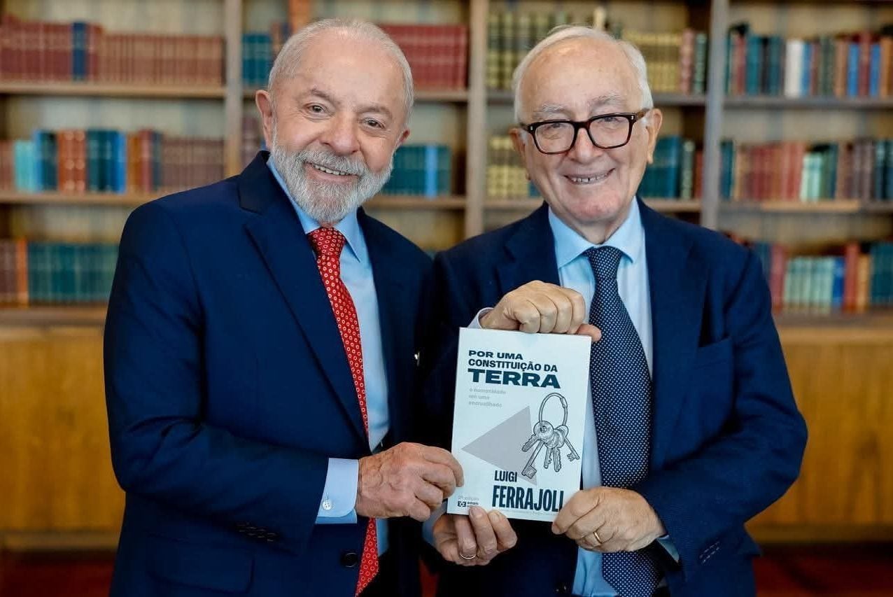 Luigi Ferrajoli: "Armi crimine contro l'umanità, l'unica garanzia della pace è il disarmo globale"