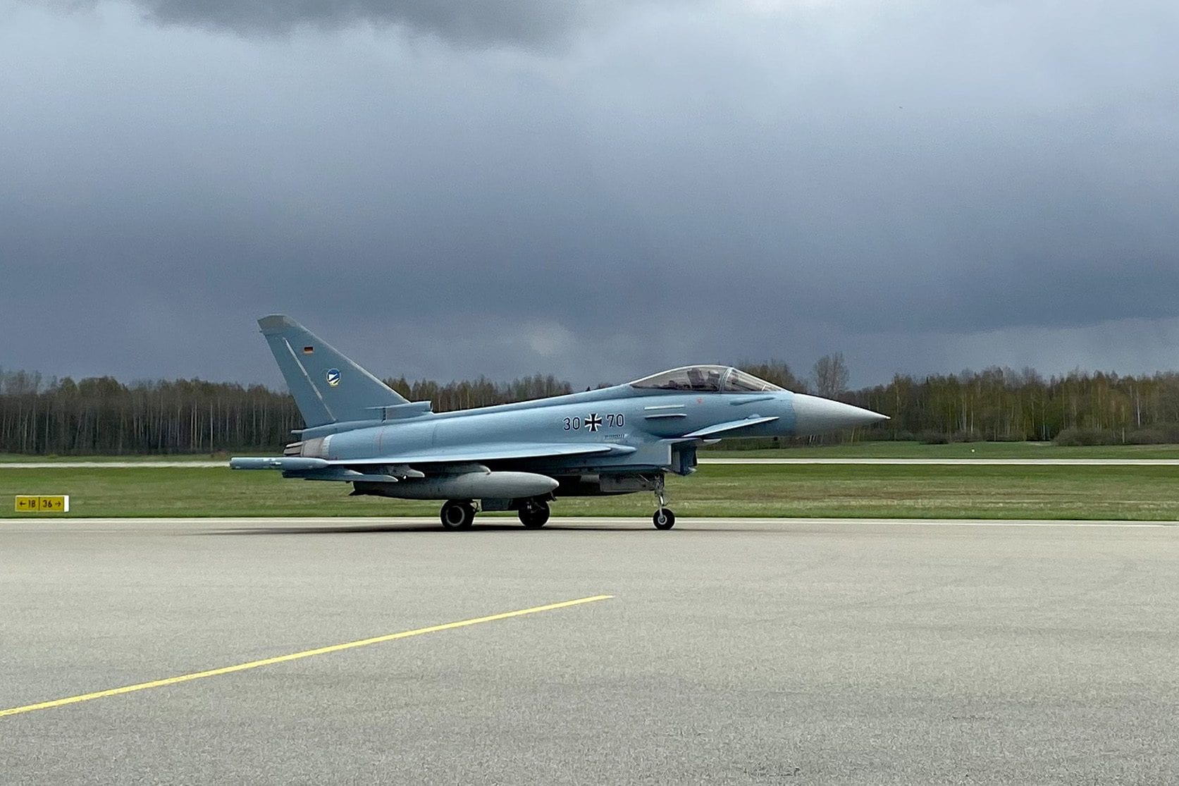 Ucraina, la Nato intercetta droni in Lettonia e Moldavia. Da Londra il piano con le 5 condizioni per la pace