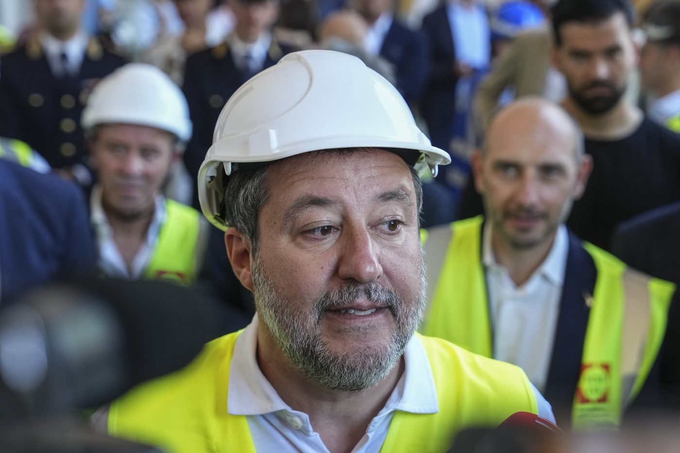 Caro affitti, emergenza abitativa e un commissario da 490mila euro di stipendio: il Piano Casa del governo