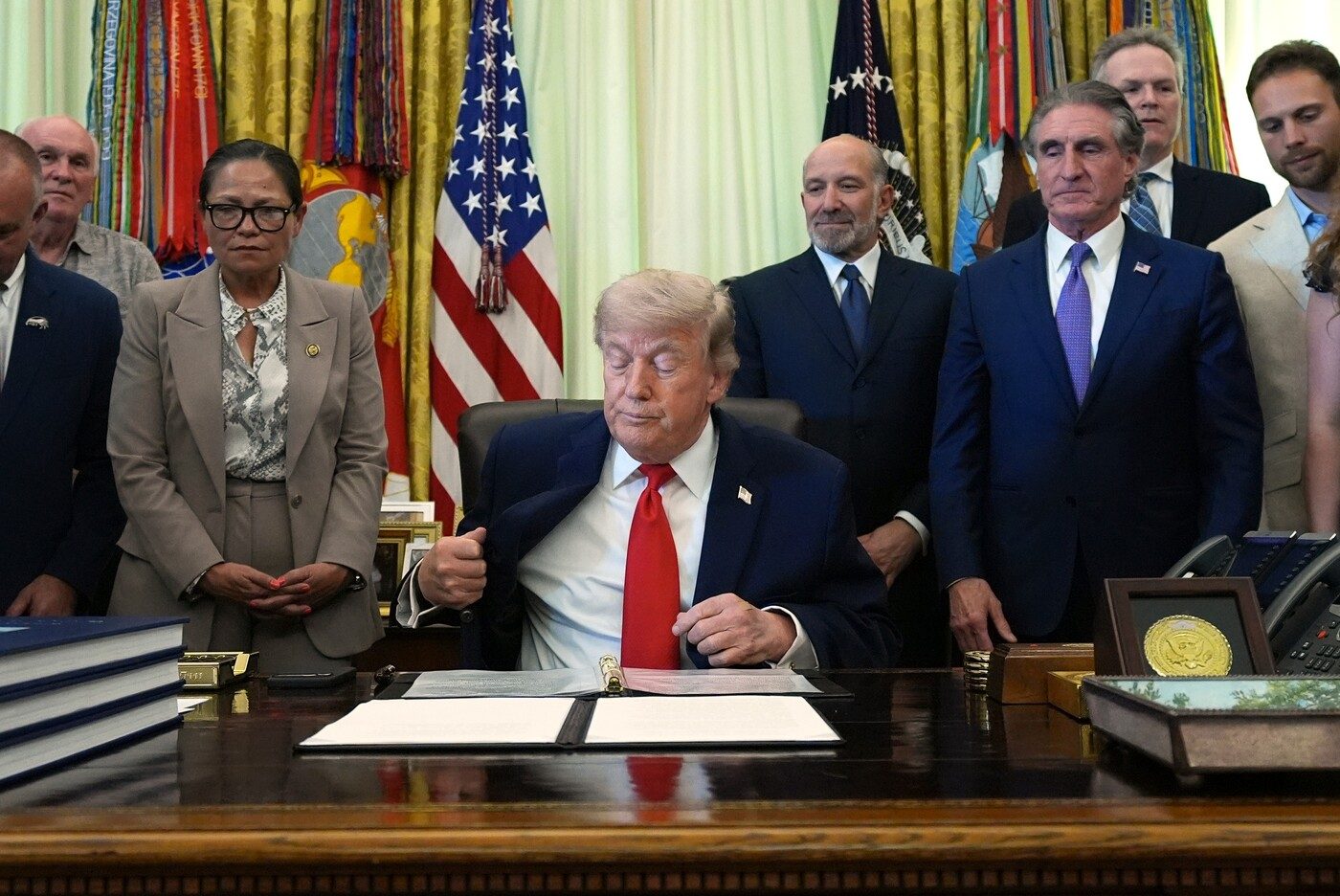 Trump ha annunciato per la quarantesima volta di aver raggiunto un accordo con l’Iran