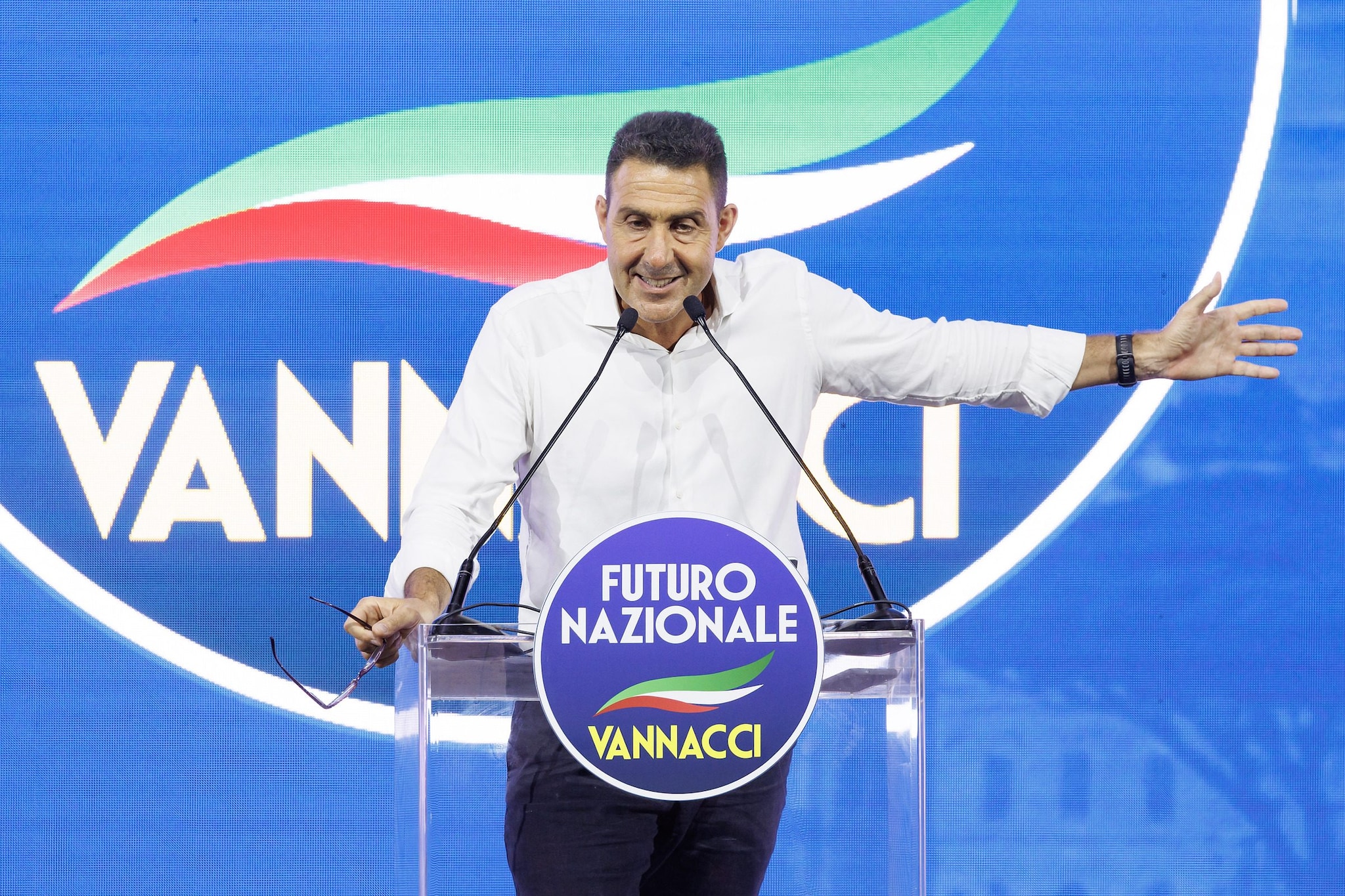Tre strampalate proposte di Vannacci nel programma di Futuro Nazionale