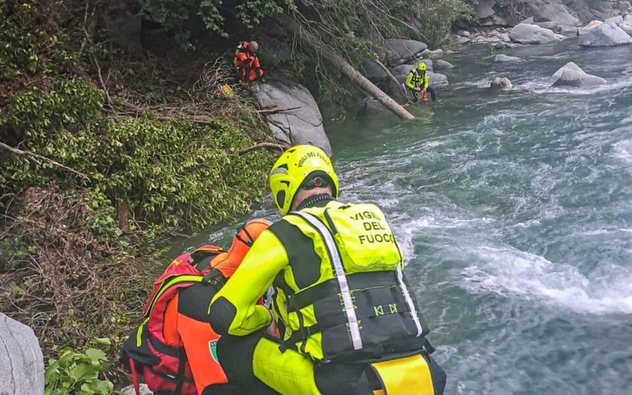 Trovato morto il 17enne caduto nel torrente Chisone a Pinerolo, Pasquale voleva recuperare una ciabatta