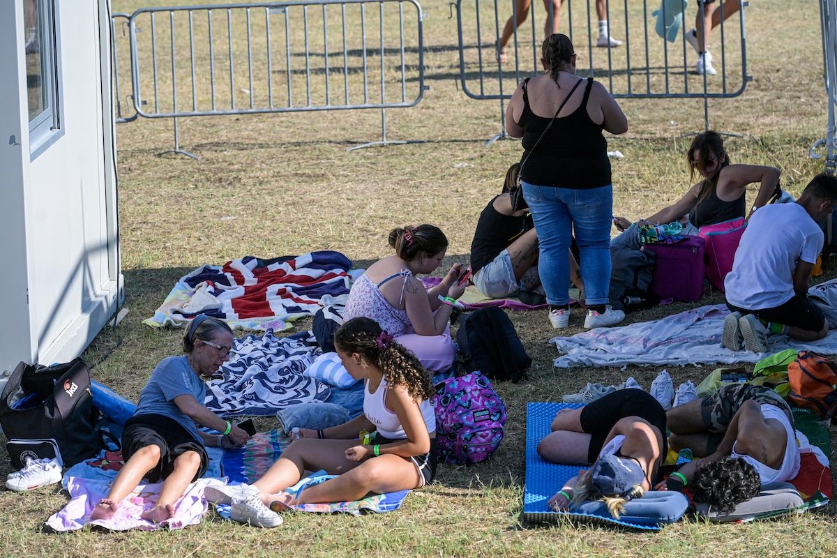 Disagi per i fan di Ultimo a Tor Vergata, altre testimonianze: "Abbandonati all'uscita, è stato il caos"