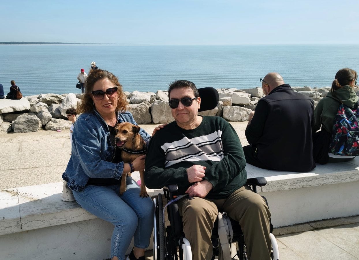 Samira, caregiver del marito: “In 7 anni cambiati 9 assistenti, il nostro dramma è trovare aiuti”