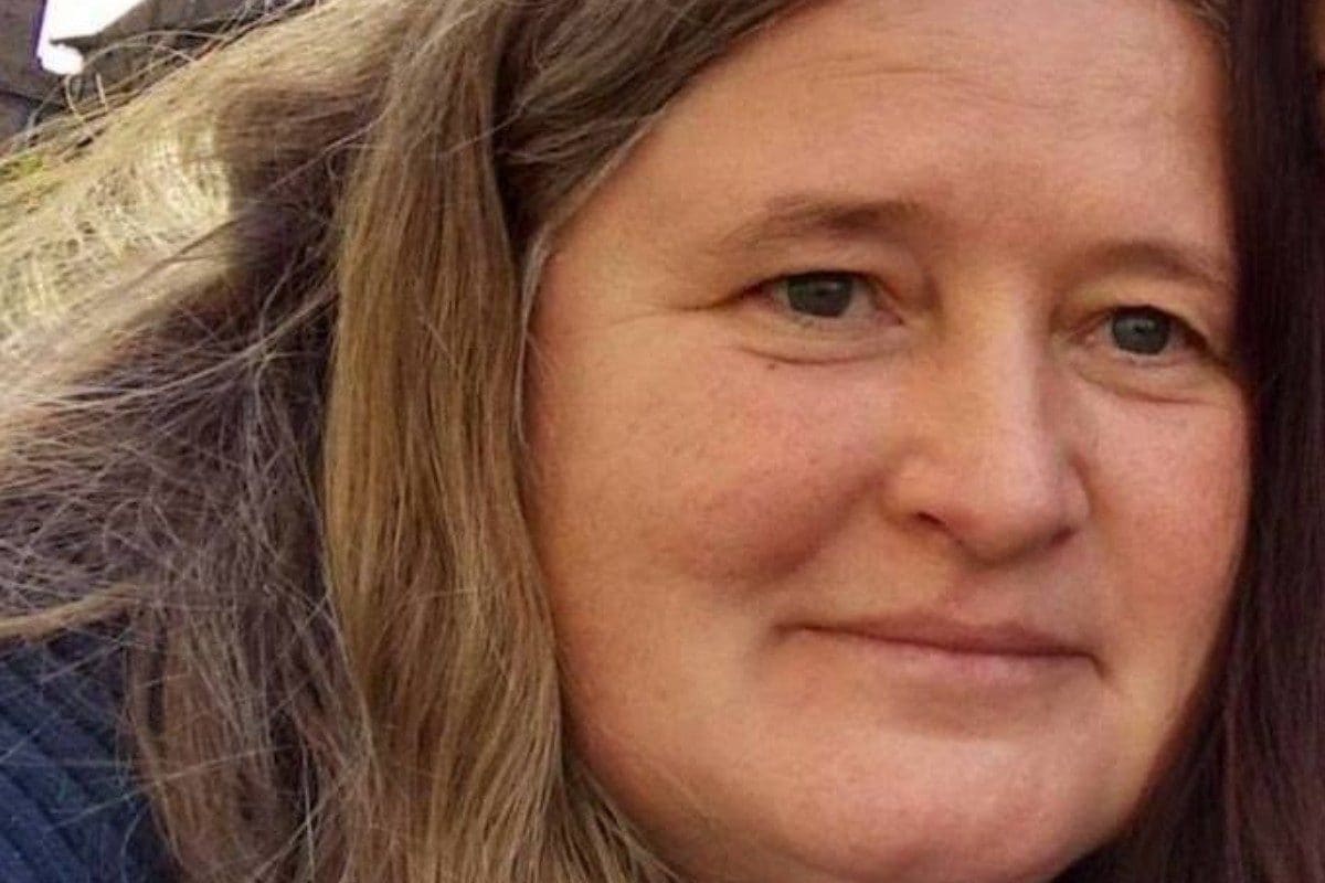 Uccide la ex Tania Sperindio e aspetta i carabinieri vicino al cadavere: due ore prima giocava a carte al circolo
