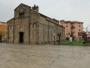 Falso allarme bomba in una chiesa a Olbia