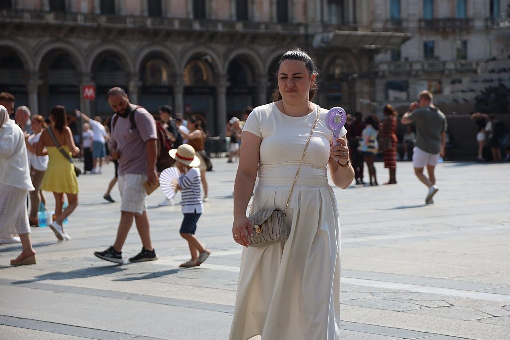 Caldo, 2 città da bollino rosso oggi ma il fresco durerà poco: quarta ondata di calore a inizio agosto