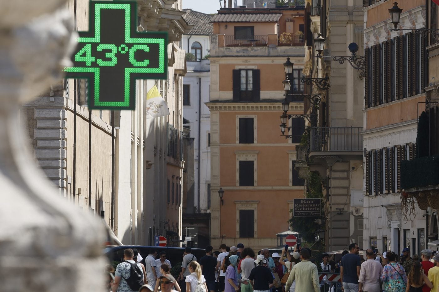 Dobbiamo raffreddare le nostre città per salvarci dalla crisi climatica - con Stefano Mancuso