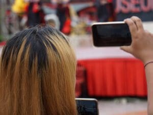 Uomo arrestato a Lecce per violenza domestica in diretta TikTok