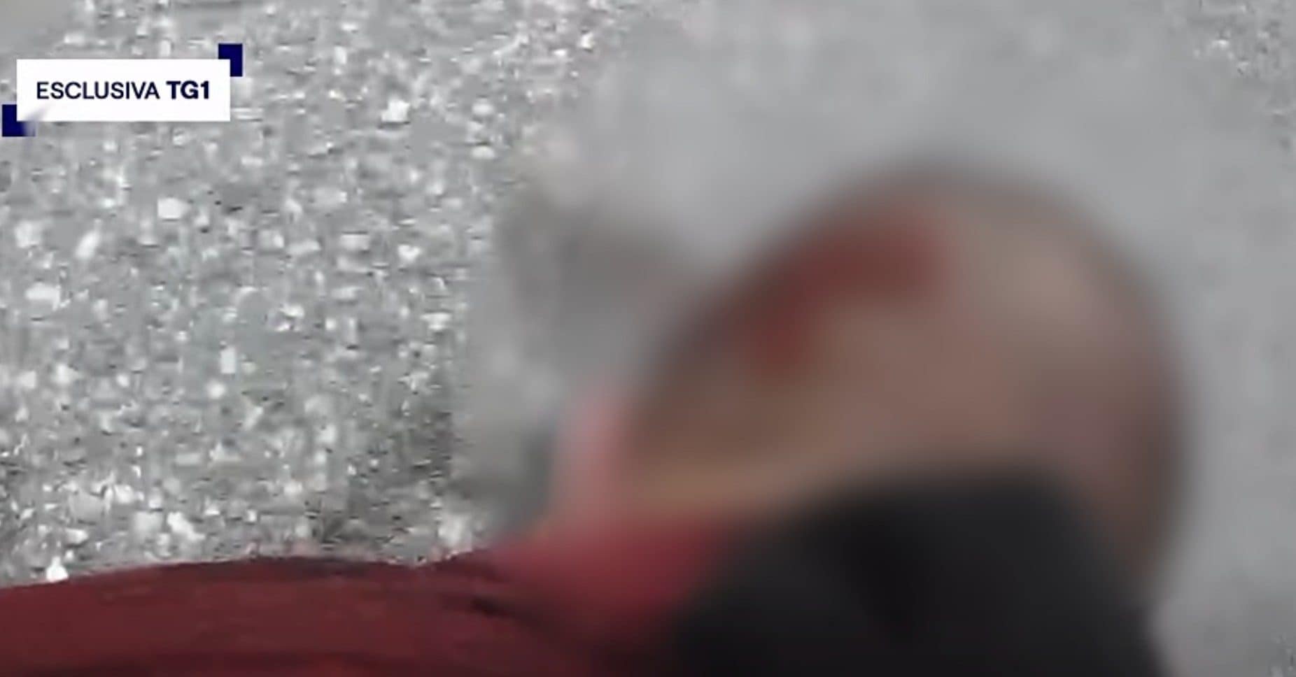 Morte Fakir, nuovo fotogramma sul sangue dietro la nuca. Il legale degli agenti: "Si è graffiato sull'asfalto"