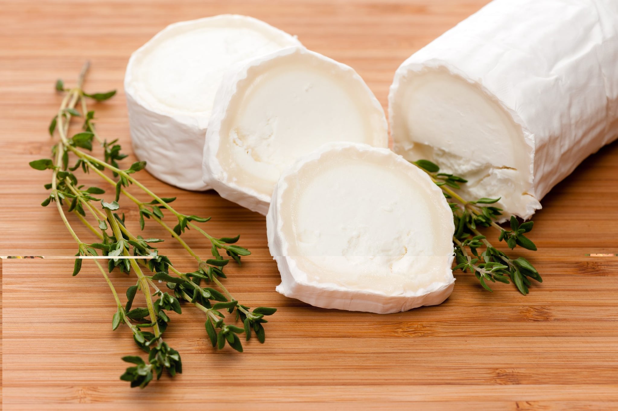 Formaggi di capra a latte crudo richiamati per presenza di Escherichia coli STEC: l’avviso del Ministero
