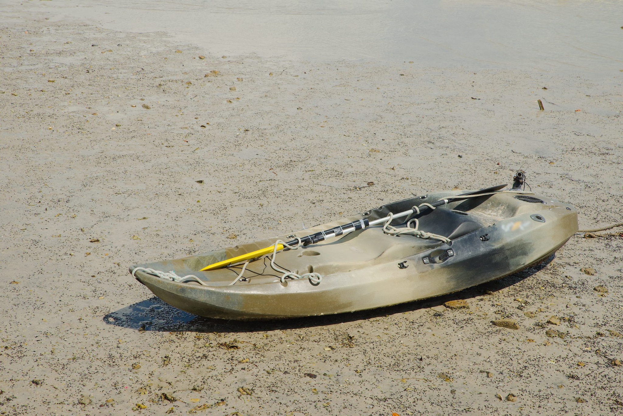 Bagnante disperso in mare a Gela: la canoa era vuota in mezzo al mare, ricerche dei sommozzatori in corso
