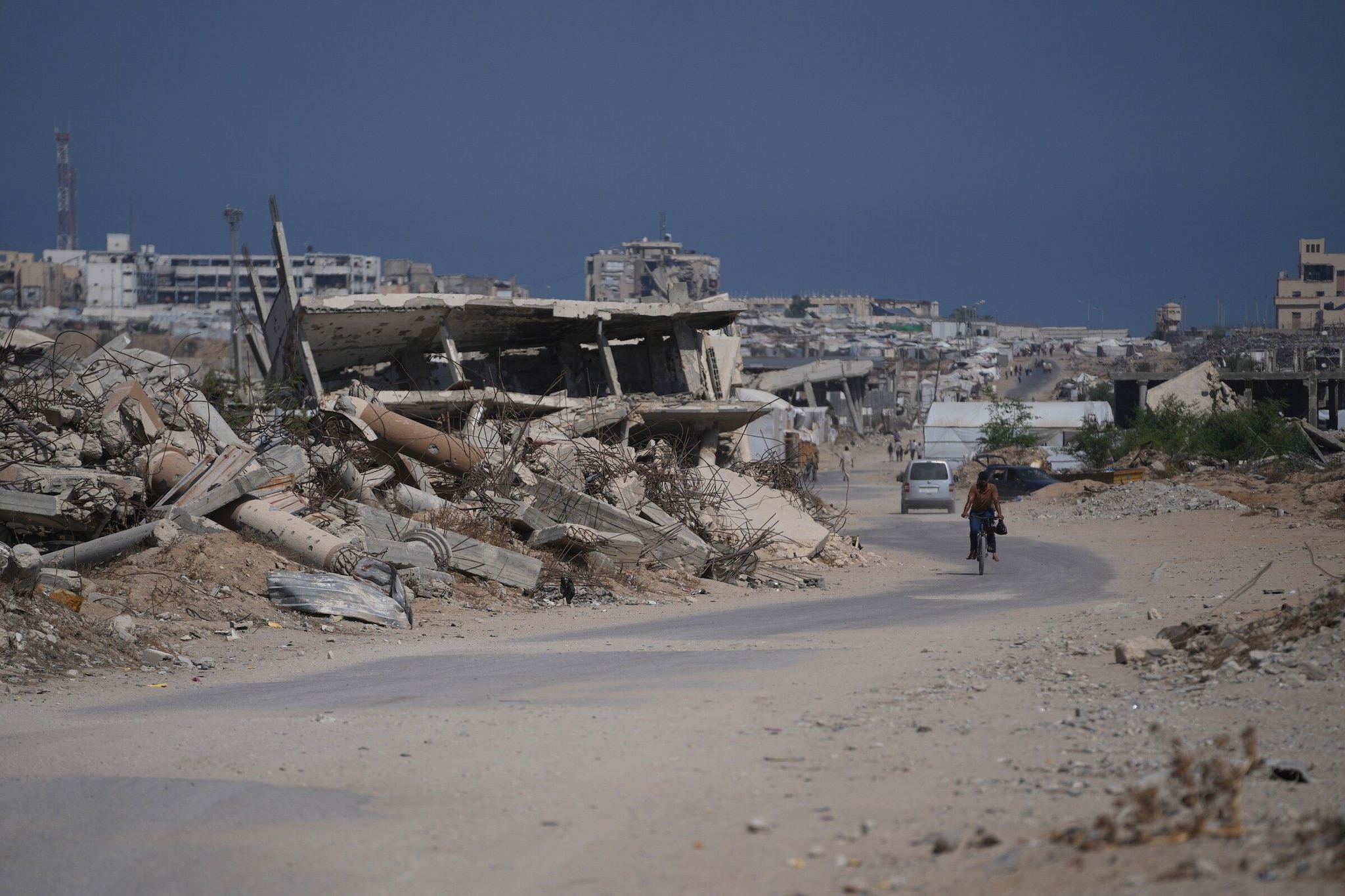 Hamas è pronta a disarmare, ma solo il ritiro israeliano da Gaza potrà chiudere la guerra e avviare la ricostruzione