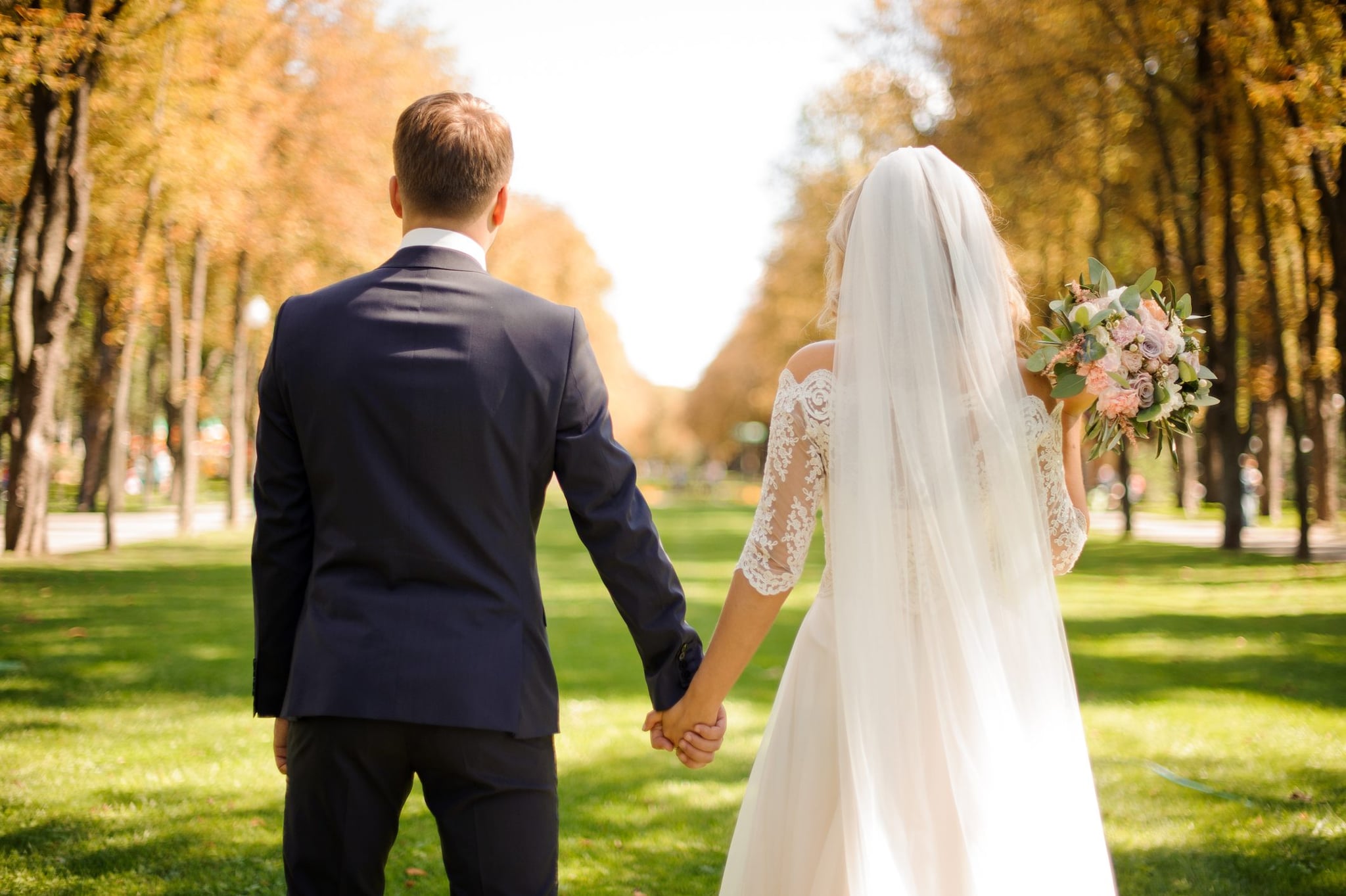 Rimini, il padre si risposa e il figlio svuota il conto corrente: "Avevo paura che i soldi andassero dispersi"