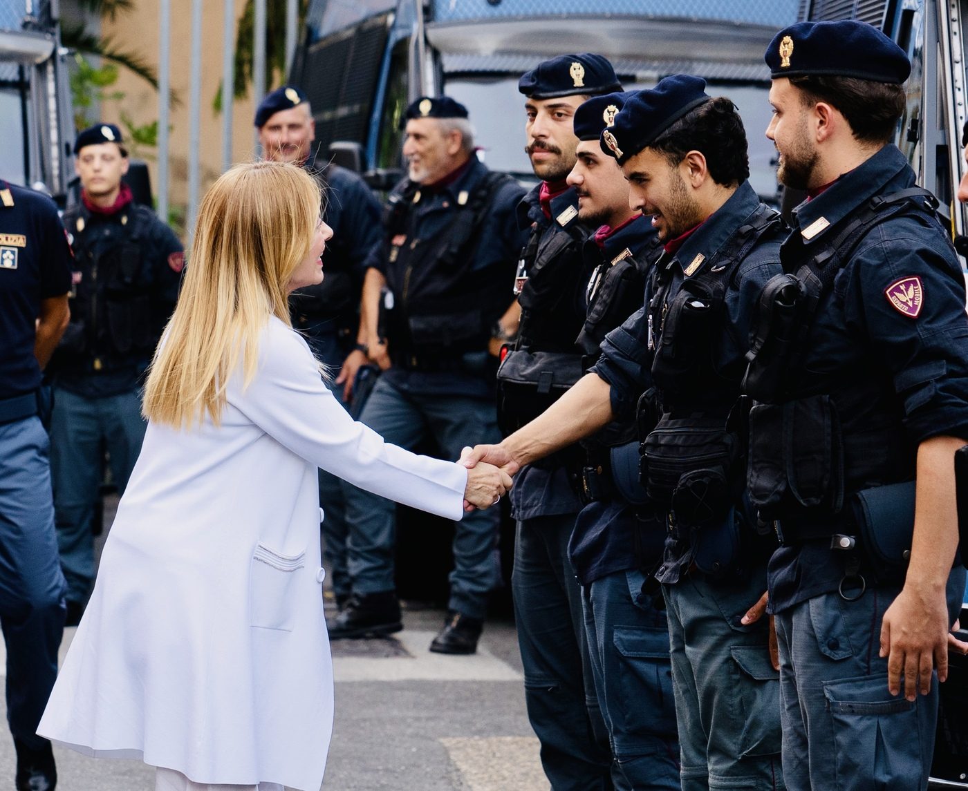 L’unico piano del governo contro la crisi energetica è distrarci coi manifestanti-terroristi