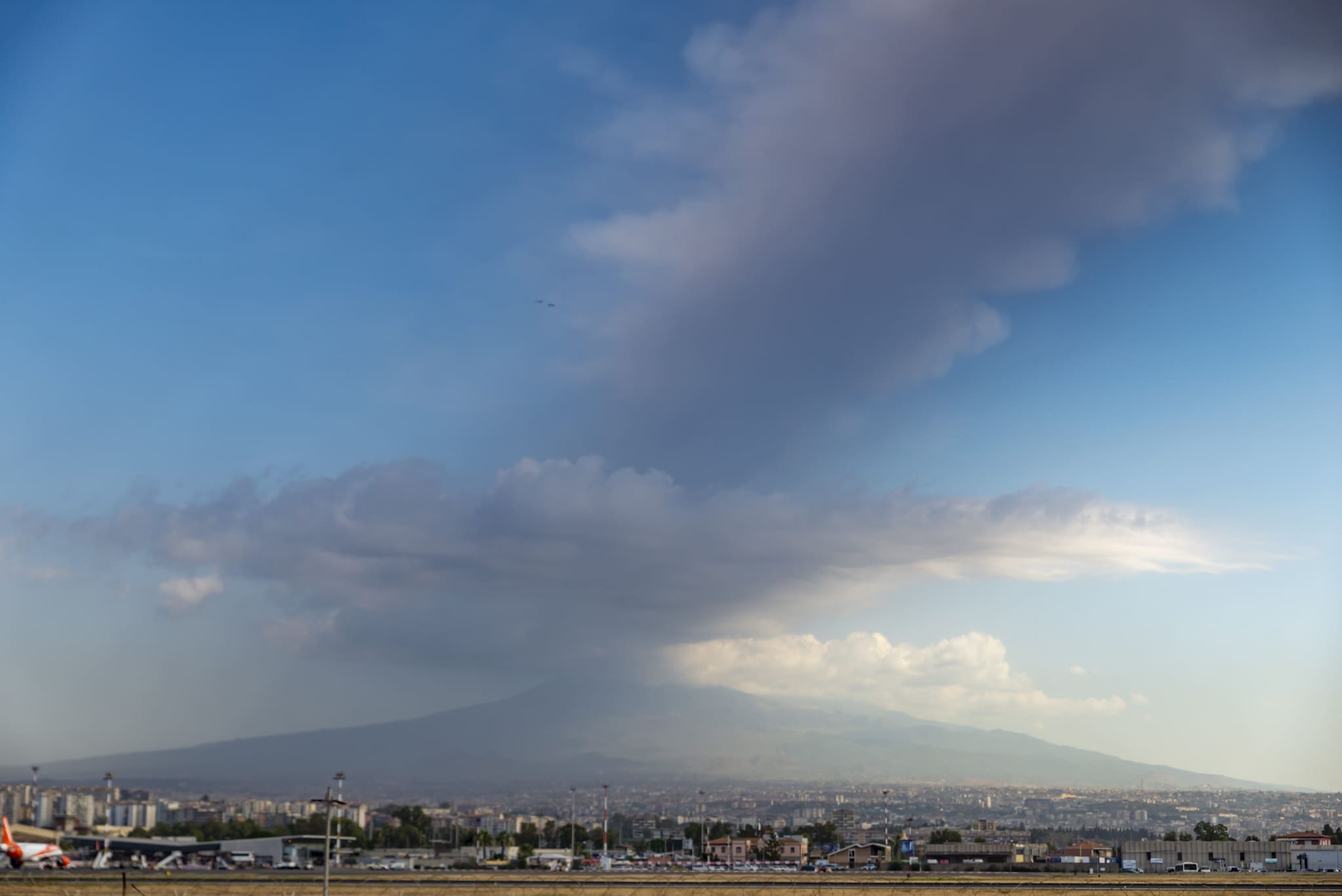 Disagi per l’Etna, Ad di Sac rivela: "Spostare l’aeroporto da Catania? Proposta bocciata già tempo fa"