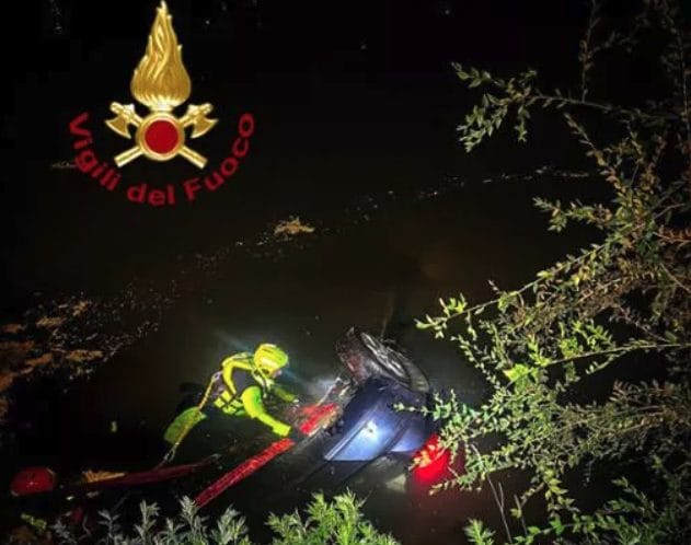 L'inseguimento con la polizia e poi l'auto con quattro persone finisce nel Po: due dispersi a Torino