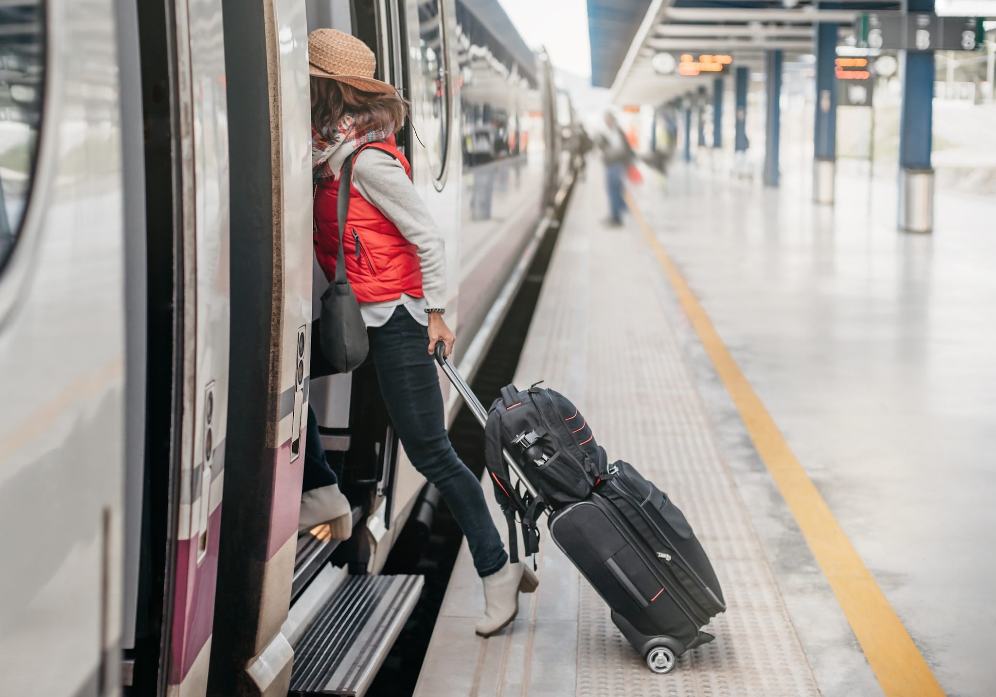 Viaggio da incubo sul Frecciarossa senza aria condizionata: "Ammassati nella cabina-ristorante, ci sono stati malori"