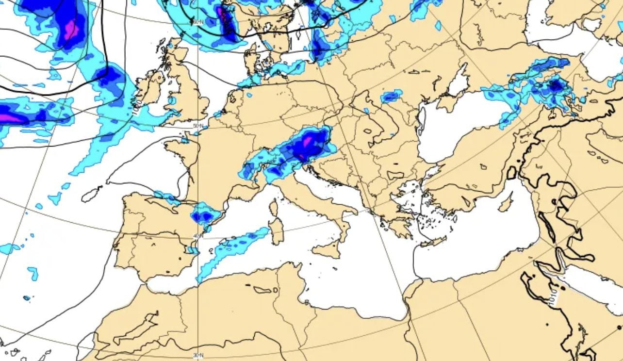 Breve tregua dal caldo intenso, settembre inizia con piogge e calo termico: le previsioni meteo della settimana