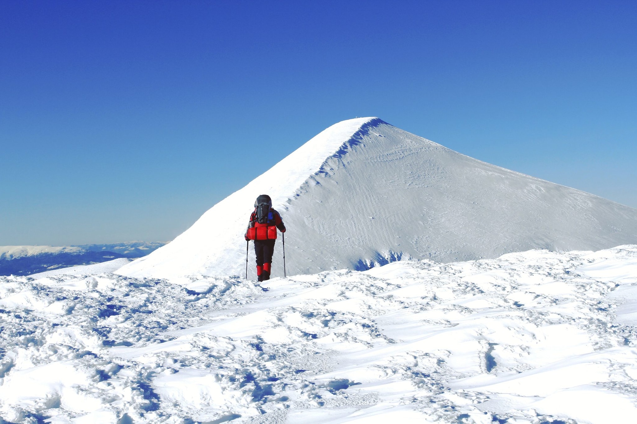 Bolivia, un centinaio di italiani bloccati in alta montagna a causa del maltempo