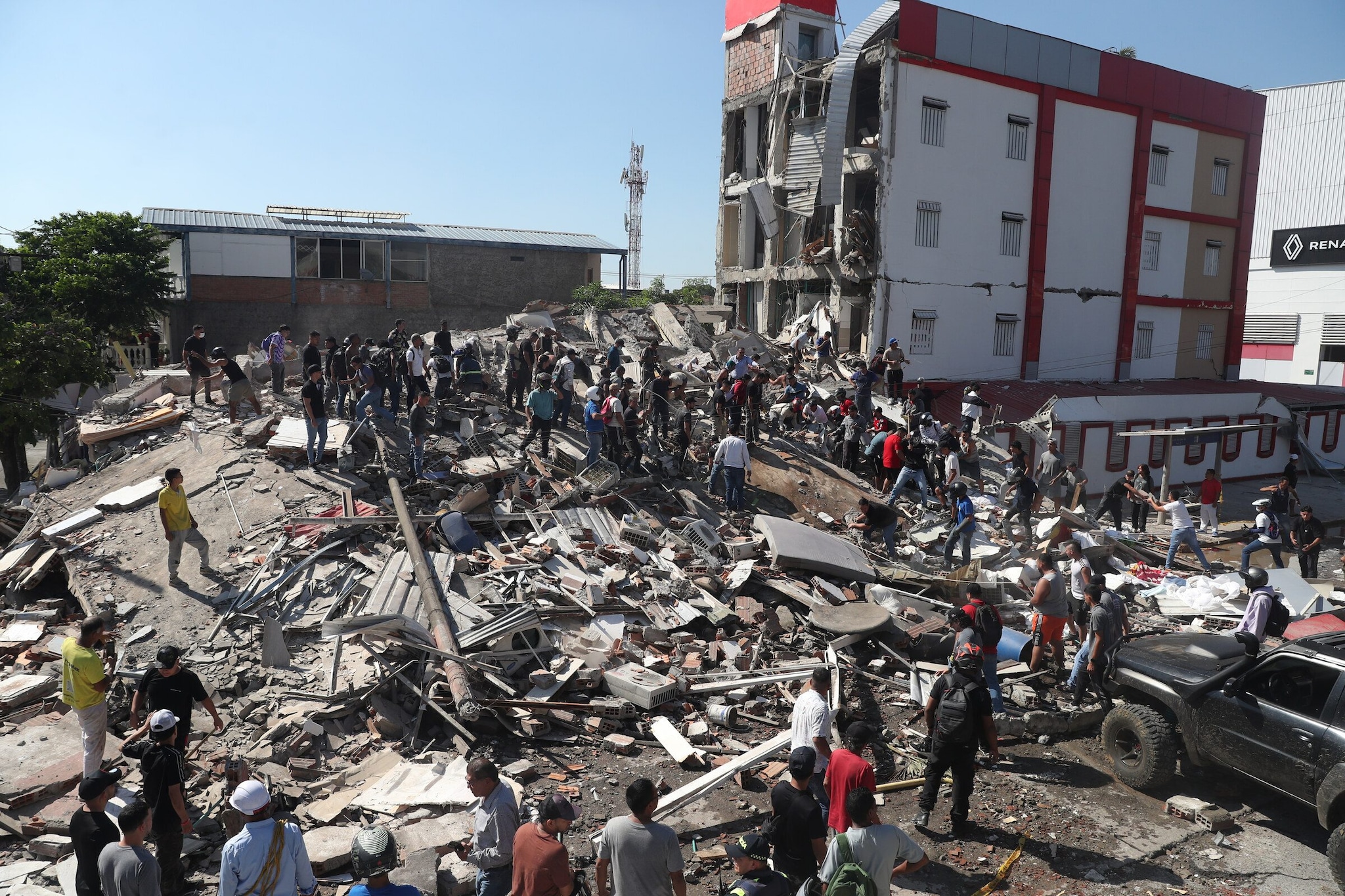 Terremoto di magnitudo 7.4 in Colombia: oltre cento vittime. Dichiarato lo stato di emergenza