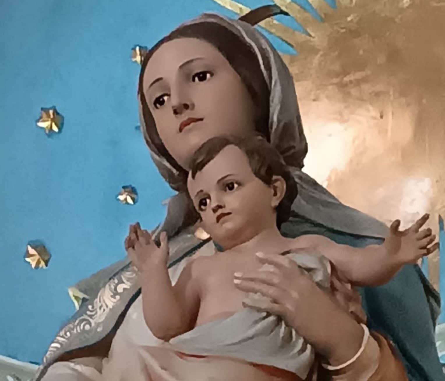 Troia, furto nel santuario della Santissima Mediatrice: rubate le corone della Madonna e del Bambino