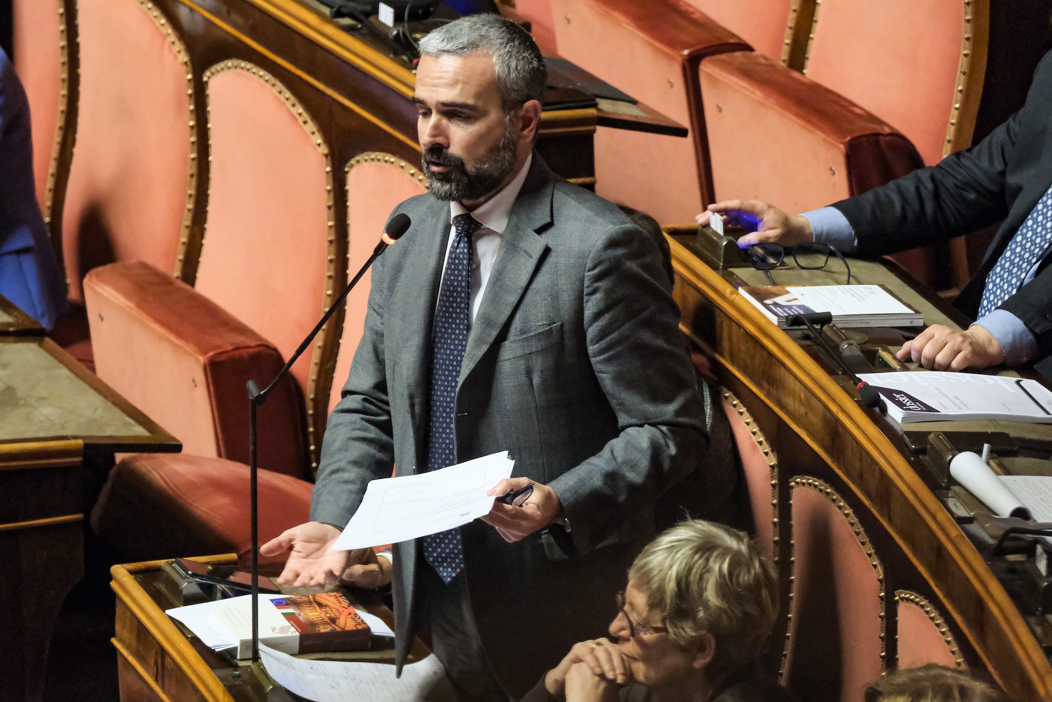 Legge elettorale, Parrini (Pd): "Destra terrorizzata da Vannacci, ma il ballottaggio lo avevano già bocciato loro"