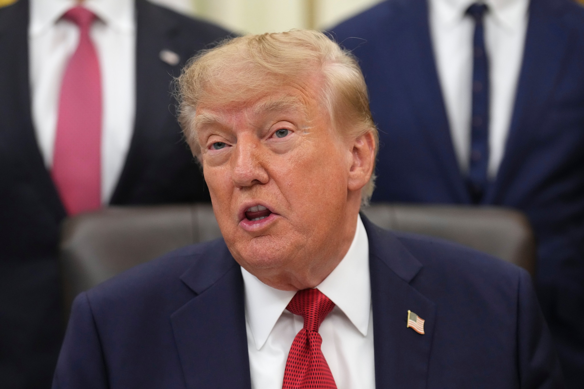 Trump annuncia l'accordo USA-Danimarca sulla Groenlandia: "Aumenteremo subito la presenza militare"