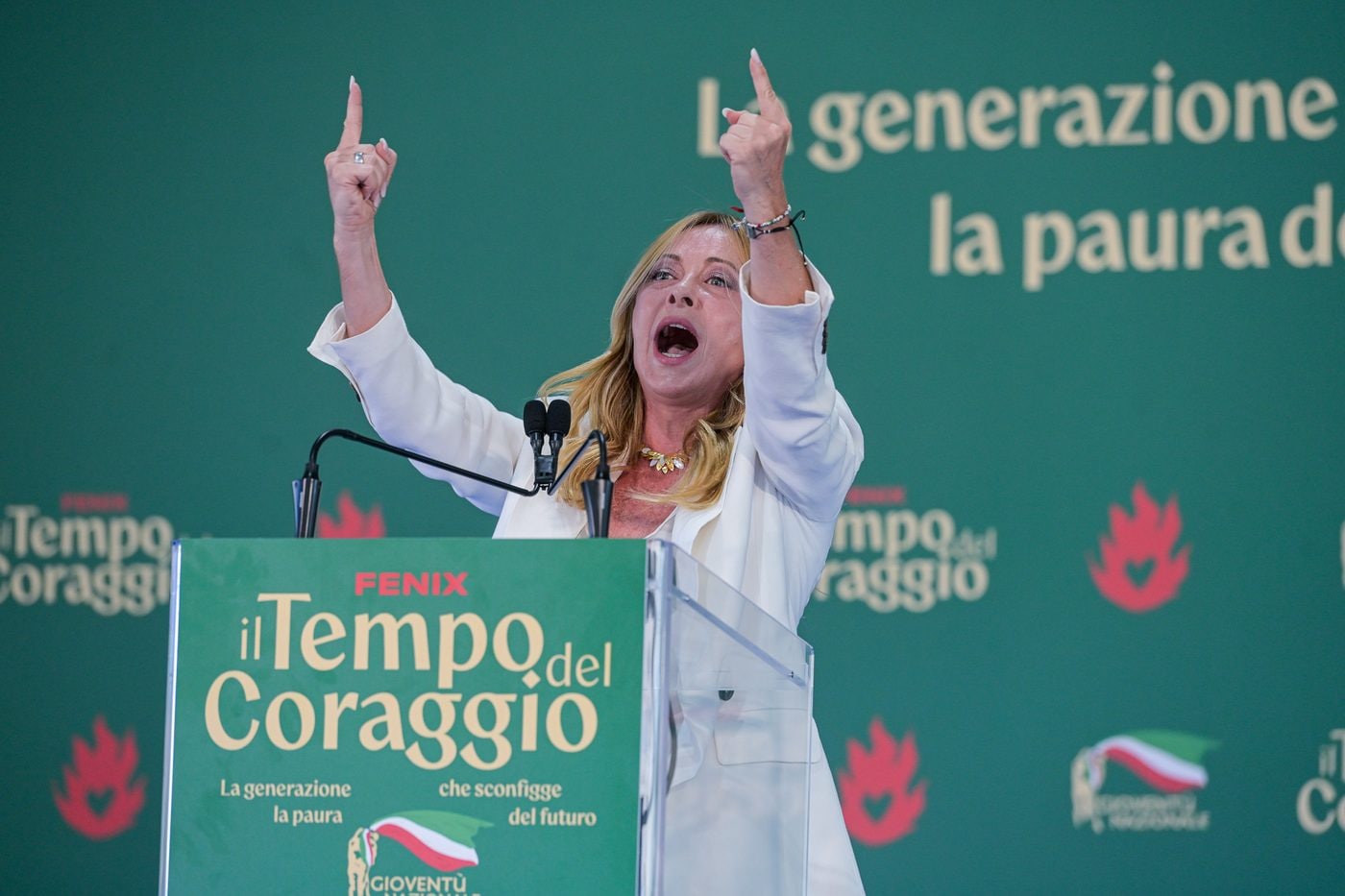 Il problema della scuola italiana non sono gli alunni stranieri, è il governo che non mette i soldi